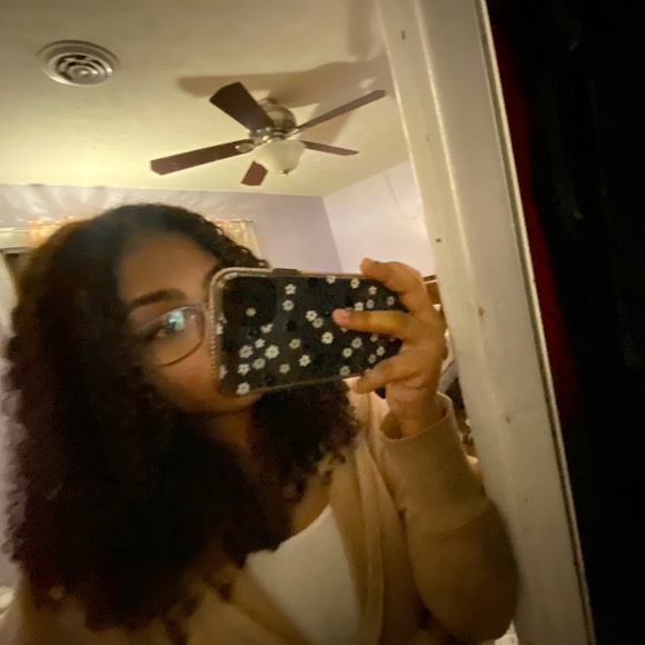 emelytaveras133